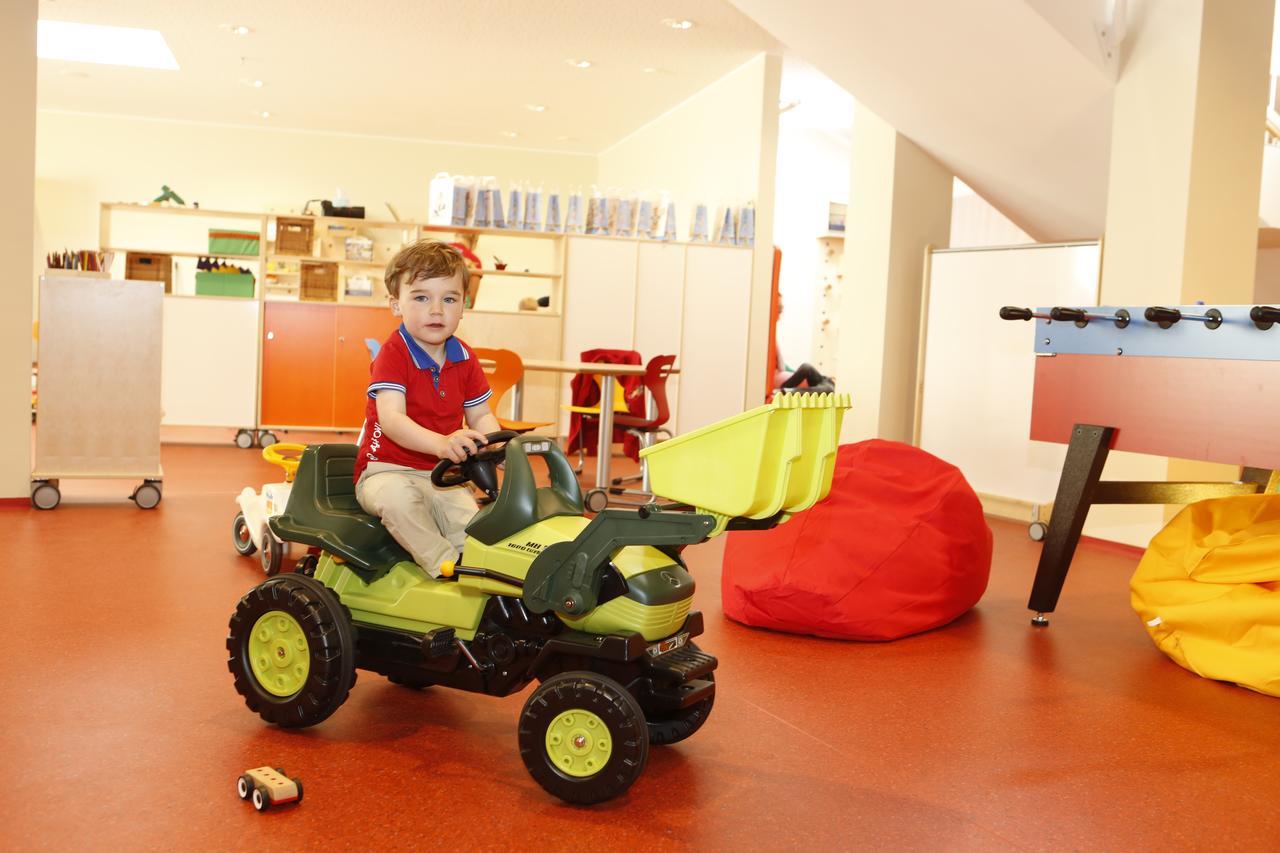 Familienhotel Trebesingerhof酒店